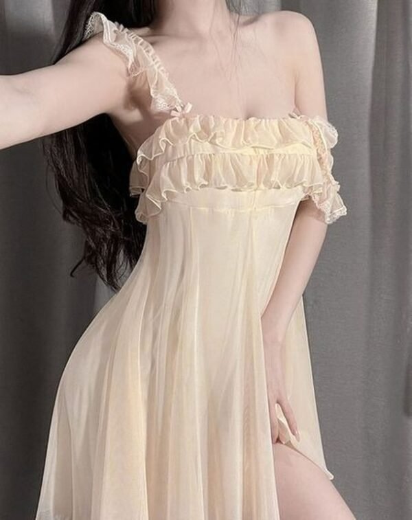 Enchanting Lace Seduction Sleepwear Set – Silk & Lace Fusion - Image 4